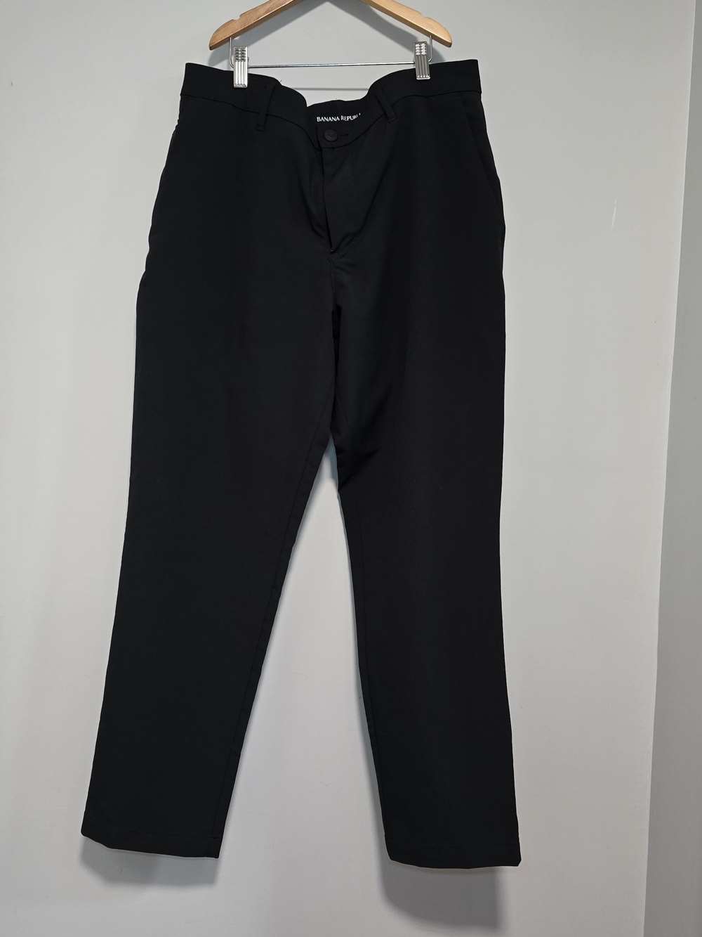 Banana Republic Performance Men’s Black Chinos Flexible